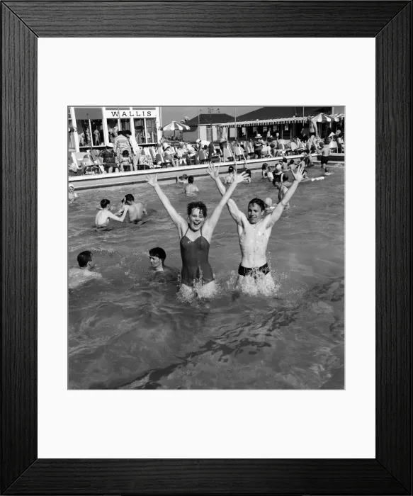 Framed Print : Holidaymakers enjoying their holiday at Butlins Holiday Camp, Minehead. 6th June 1962 Framed Print : Holidaymakers enjoying their holiday at Butlins Holiday Camp, Minehead. 6th June 1962