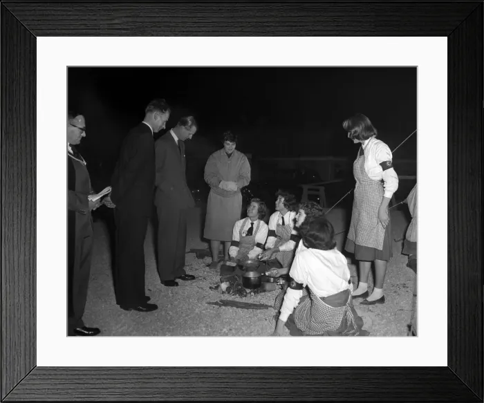 Framed Print : Prince Philip, Duke of Edinburgh at Lockleaze School, Bristol. 29th October 1959 Framed Print : Prince Philip, Duke of Edinburgh at Lockleaze School, Bristol. 29th October 1959