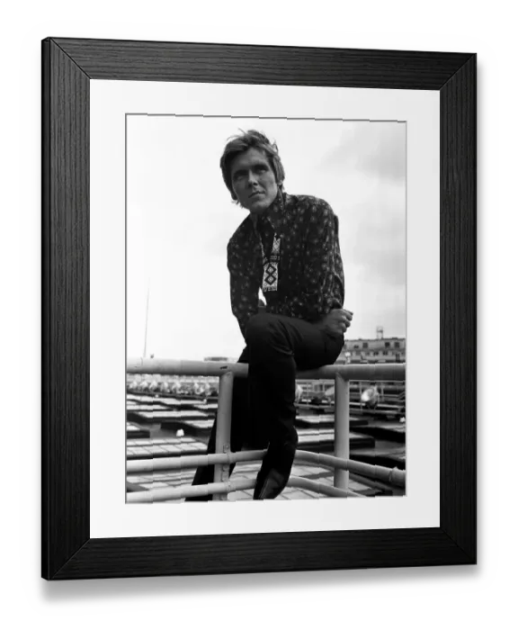Framed Print : Billy Fury wearing a flowered shirt on the roof of the Daily Mirror building