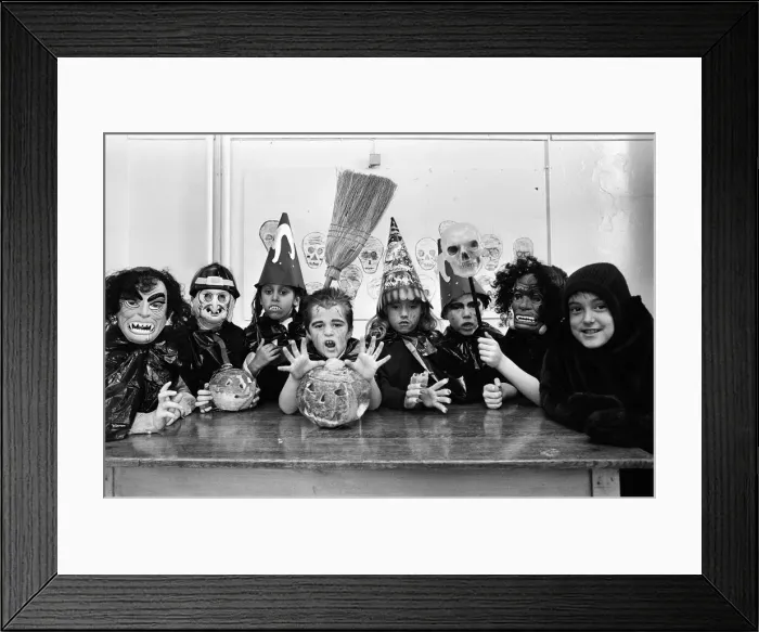 Framed Print : Children celebrating Halloween in Liverpool. 31st October 1989 Framed Print : Children celebrating Halloween in Liverpool. 31st October 1989