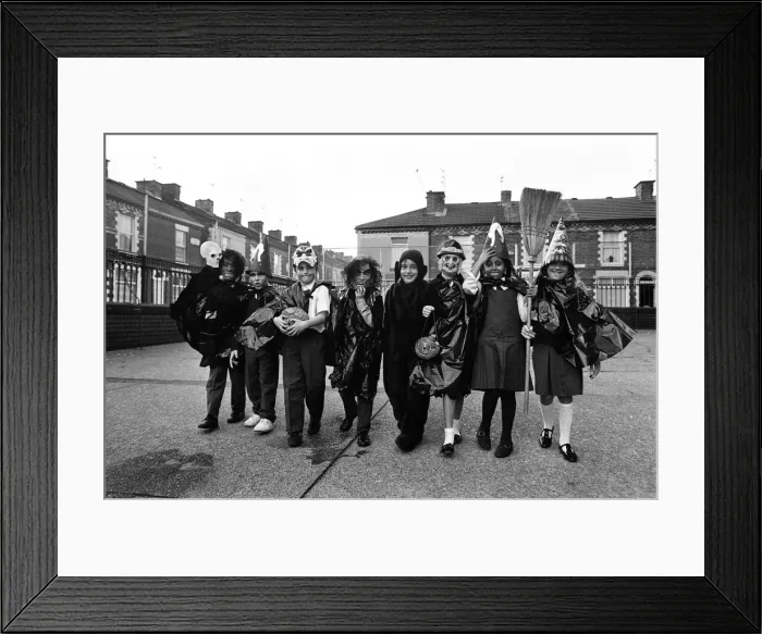 Framed Print : Children celebrating Halloween in Liverpool. 31st October 1989 Framed Print : Children celebrating Halloween in Liverpool. 31st October 1989