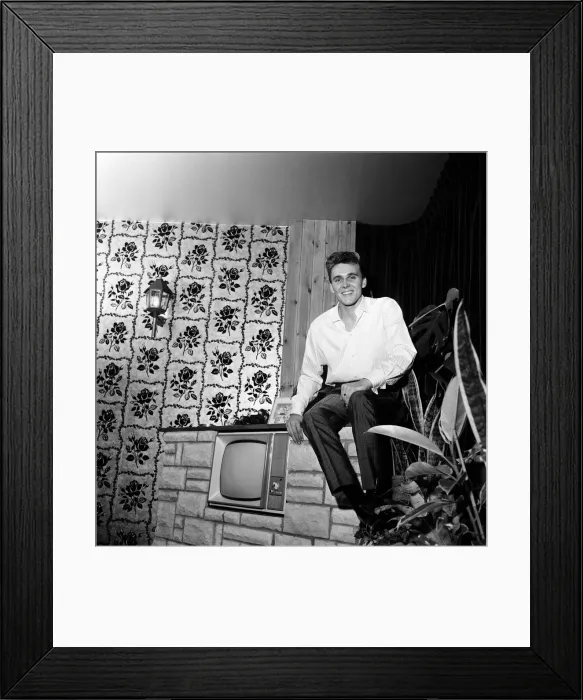 Framed Print : Singer Billy Fury at home. 27th January 1963 Framed Print : Singer Billy Fury at home. 27th January 1963