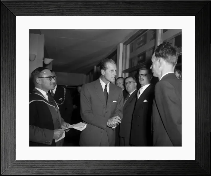 Framed Print : Prince Philip, Duke of Edinburgh at Lockleaze School (Wheatsheaf Club), Bristol