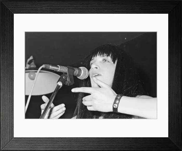 Framed Print : The Eurythmics perform at The General Wolfe, Foleshill, Coventry, Midlands Framed Print : The Eurythmics perform at The General Wolfe, Foleshill, Coventry, Midlands
