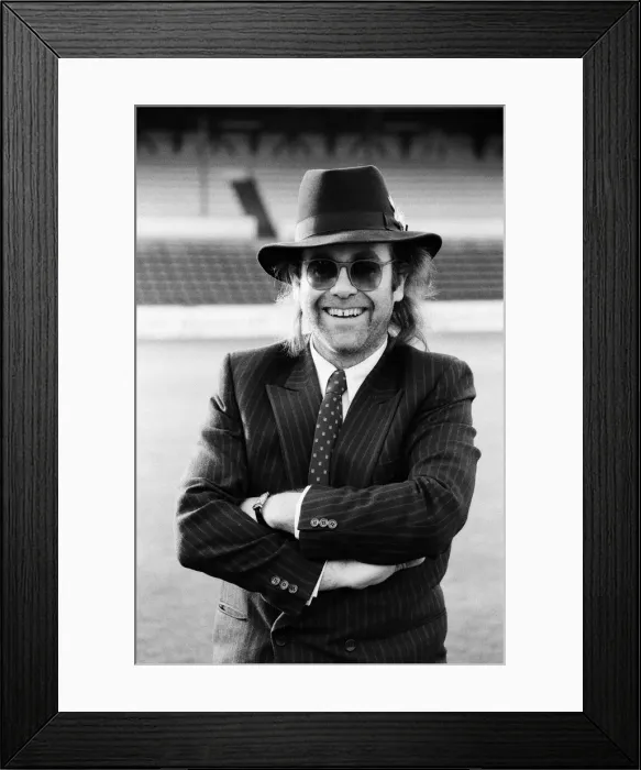 Framed Print : Elton John, Watford FC chairman, and pop star. 12th December 1985 Framed Print : Elton John, Watford FC chairman, and pop star. 12th December 1985