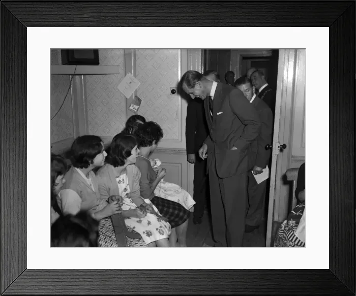 Framed Print : Prince Philip, Duke of Edinburgh at Eagle House Youth Club, Bristol. 29th October 1959 Framed Print : Prince Philip, Duke of Edinburgh at Eagle House Youth Club, Bristol. 29th October 1959