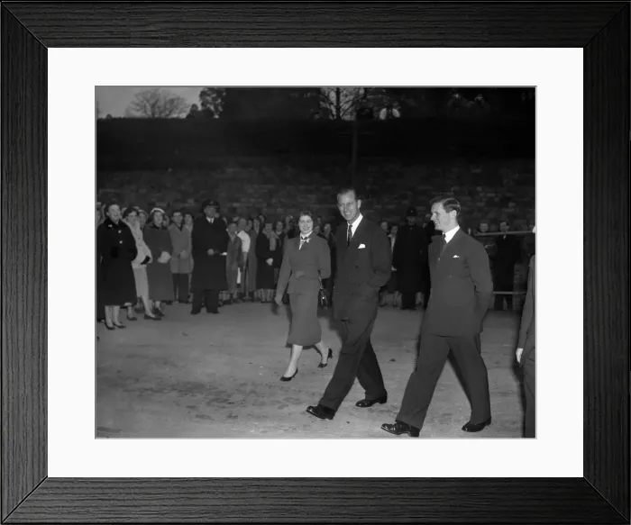 Framed Print : Prince Philip, Duke of Edinburgh visit, pictured with Student Union presidents at Bristol Framed Print : Prince Philip, Duke of Edinburgh visit, pictured with Student Union presidents at Bristol