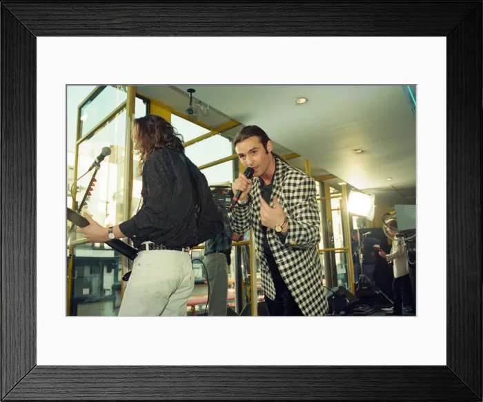 Framed Print : Wet Wet Wet at Tower Records, Glasgow. 25th October 1993 Framed Print : Wet Wet Wet at Tower Records, Glasgow. 25th October 1993