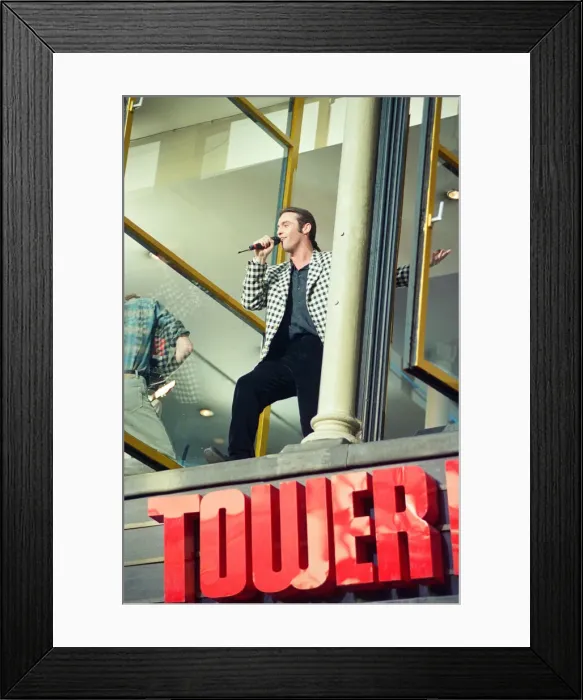 Framed Print : Wet Wet Wet at Tower Records, Glasgow. 25th October 1993 Framed Print : Wet Wet Wet at Tower Records, Glasgow. 25th October 1993