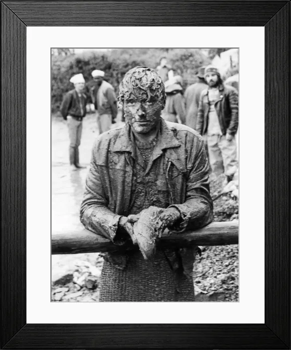 Framed Print : Glastonbury Festival, Pilton, Somerset. Picture shows scenes from the 1985 Framed Print : Glastonbury Festival, Pilton, Somerset. Picture shows scenes from the 1985