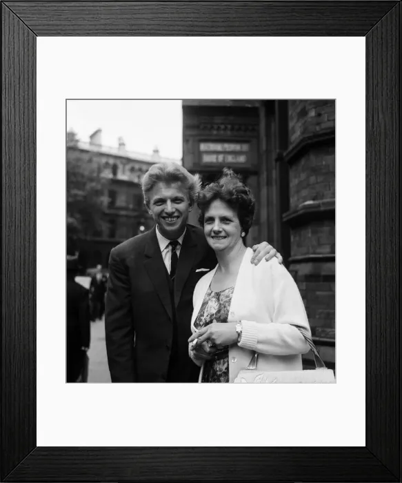 Framed Print : Tommy Steele court case. Tommy Steele flew in a chartered plane from Blackpool to give Framed Print : Tommy Steele court case. Tommy Steele flew in a chartered plane from Blackpool to give