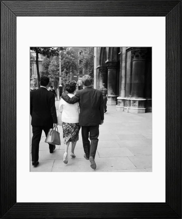 Framed Print : Tommy Steele court case. Tommy Steele flew in a chartered plane from Blackpool to give Framed Print : Tommy Steele court case. Tommy Steele flew in a chartered plane from Blackpool to give
