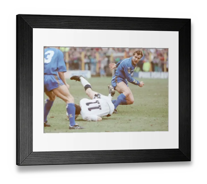 Framed Print : Wimbledon verses Tottenham Hotspur at Plough Lane, home of Wimbledon Football Club