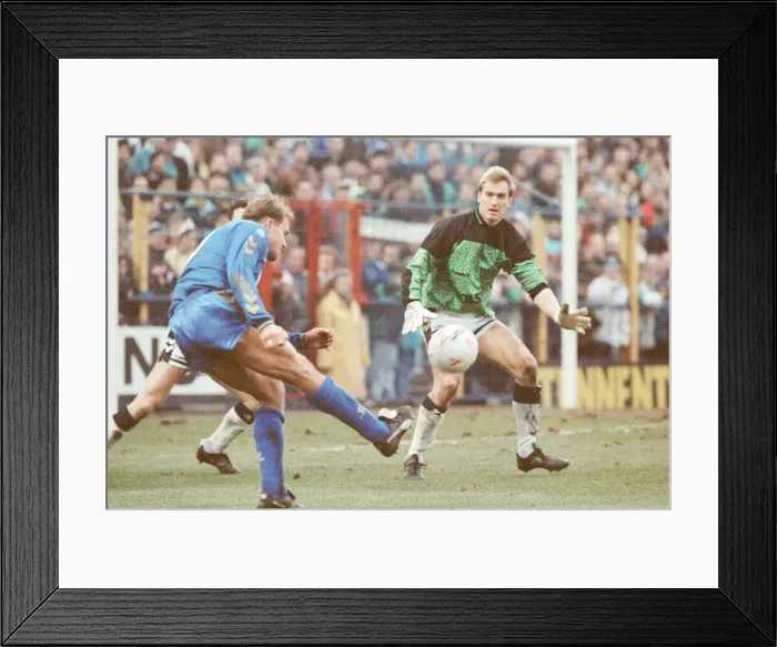 Framed Print : Wimbledon verses Tottenham Hotspur at Plough Lane, home of Wimbledon Football Club Framed Print : Wimbledon verses Tottenham Hotspur at Plough Lane, home of Wimbledon Football Club
