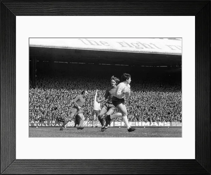 Framed Print : Wales 1-1 England, Home International Championship, Ninian Park, Sloper Road, Cardiff Framed Print : Wales 1-1 England, Home International Championship, Ninian Park, Sloper Road, Cardiff
