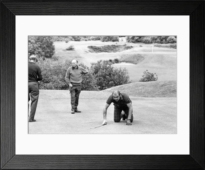 Framed Print : Actor Sean Connery takes part in a golf match at Wentworth for the Variety Club of Great Framed Print : Actor Sean Connery takes part in a golf match at Wentworth for the Variety Club of Great