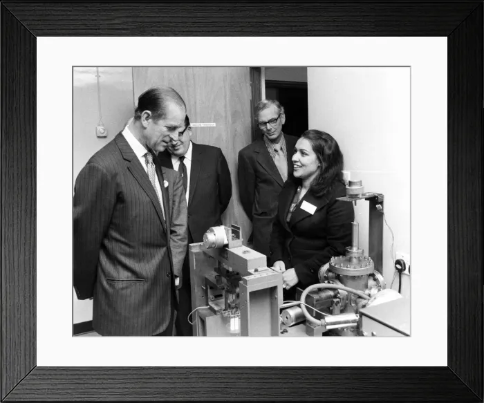 Framed Print : Prince Philip, Duke of Edinburgh visits Salford University Framed Print : Prince Philip, Duke of Edinburgh visits Salford University