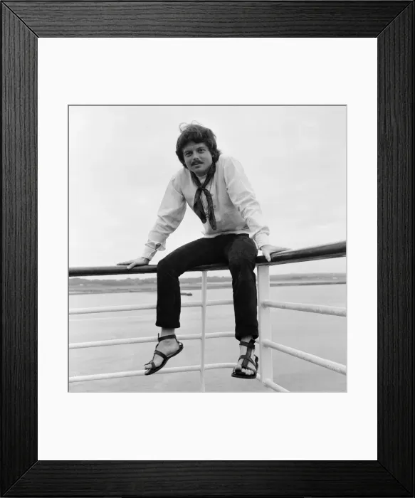Framed Print : Scott McKenzie, American singer and songwriter, just arrived from New York Framed Print : Scott McKenzie, American singer and songwriter, just arrived from New York