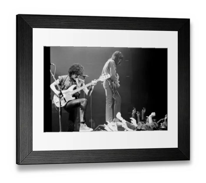 Framed Print : Thin Lizzy, Rock Group, perform at The Apollo, Coventry, Warwickshire in December 1981
