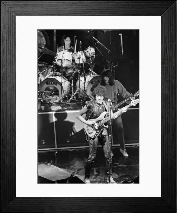 Framed Print : Thin Lizzy, Rock Group, perform at The Apollo, Coventry, Warwickshire in December 1981 Framed Print : Thin Lizzy, Rock Group, perform at The Apollo, Coventry, Warwickshire in December 1981