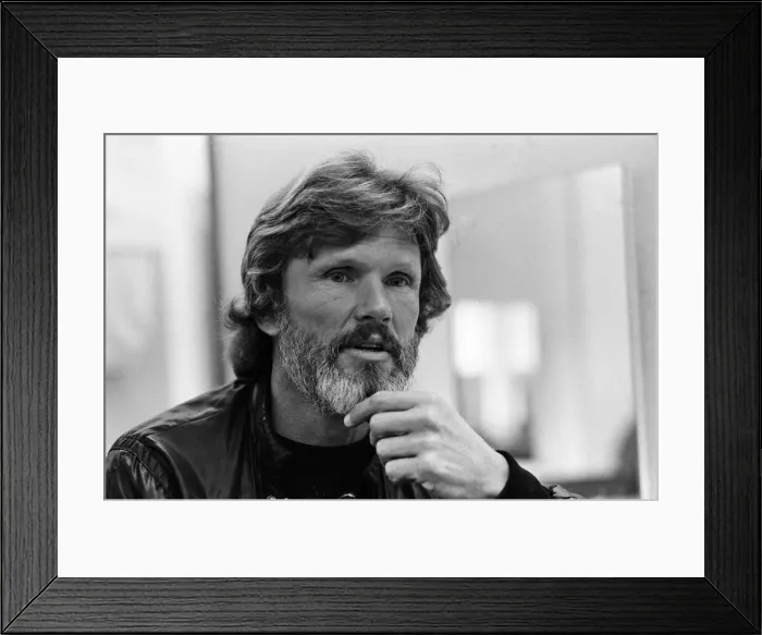 Framed Print : Kris Kristofferson prepares for a concert at Wembley Arena. 7th April 1982 Framed Print : Kris Kristofferson prepares for a concert at Wembley Arena. 7th April 1982