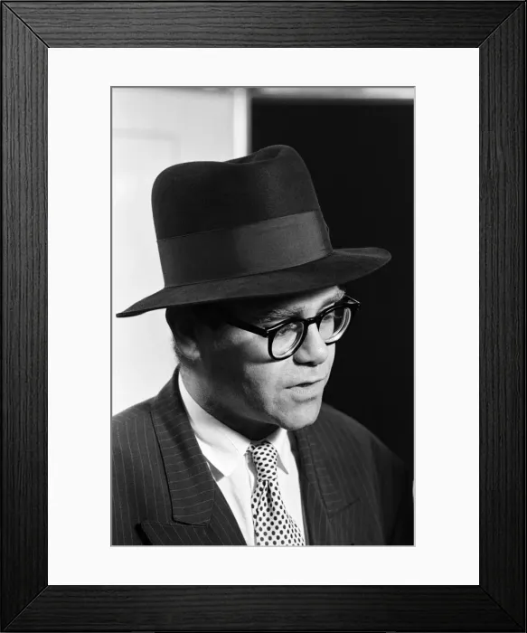 Framed Print : Elton John presents Watford FCs new manager, Dave Bassett, at a London reception Framed Print : Elton John presents Watford FCs new manager, Dave Bassett, at a London reception