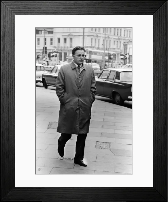 Framed Print : Actor Richard Burton pictured in London during the filming of Framed Print : Actor Richard Burton pictured in London during the filming of