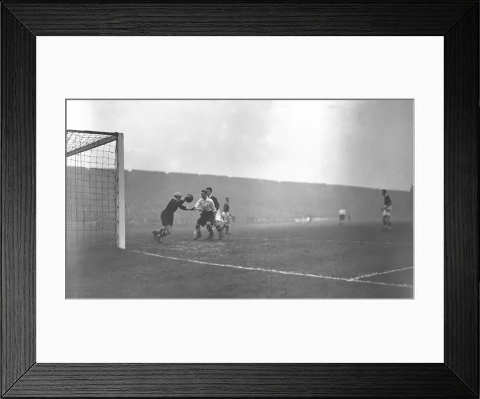Framed Print : England 4-3 Austria, International Friendly match at Stamford Bridge, London Framed Print : England 4-3 Austria, International Friendly match at Stamford Bridge, London