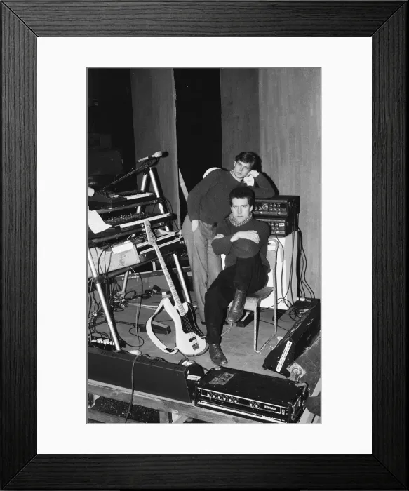 Framed Print : Andy McCluskey and Paul Humphreys (on keyboards) of the band Orchesteral Manouevers In