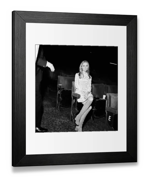 Framed Print : Clodagh Rodgers, who starring in a two-week season at the London Palladium