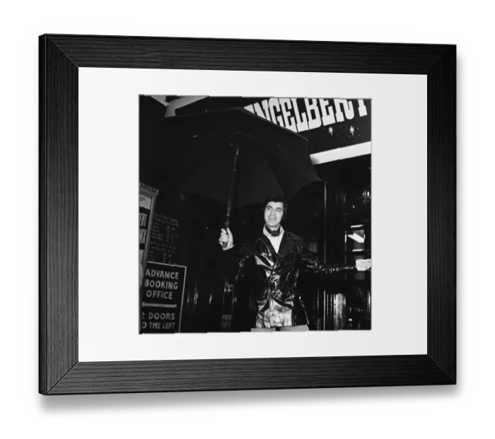 Framed Print : Singing star Engelbert Humperdinck is starring in a two-week season at the London Framed Print : Singing star Engelbert Humperdinck is starring in a two-week season at the London