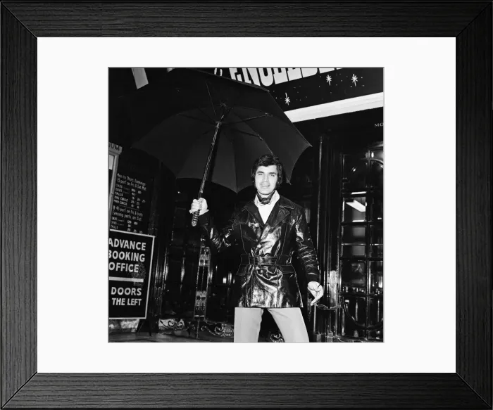 Framed Print : Singing star Engelbert Humperdinck is starring in a two-week season at the London Framed Print : Singing star Engelbert Humperdinck is starring in a two-week season at the London