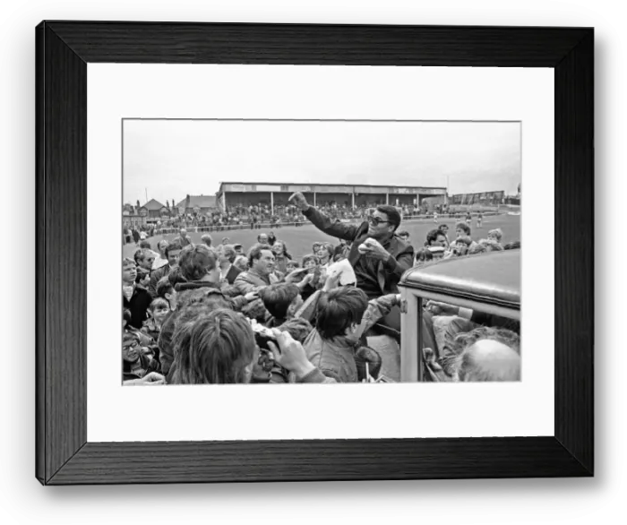 Framed Print : Muhammad Ali at Nuneaton. The boxing legend brought his own kind of magic to thrill Framed Print : Muhammad Ali at Nuneaton. The boxing legend brought his own kind of magic to thrill
