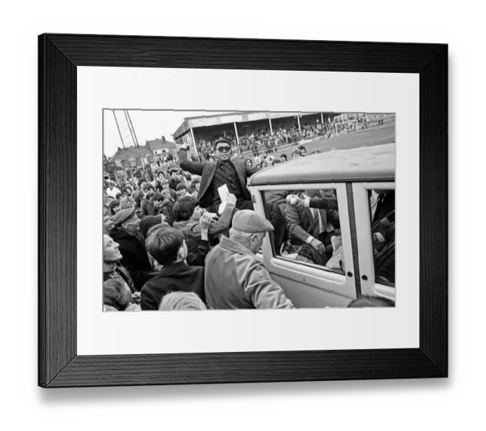 Framed Print : Muhammad Ali at Nuneaton. The boxing legend brought his own kind of magic to thrill Framed Print : Muhammad Ali at Nuneaton. The boxing legend brought his own kind of magic to thrill