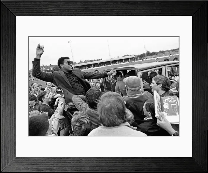 Framed Print : Muhammad Ali at Nuneaton. The boxing legend brought his own kind of magic to thrill Framed Print : Muhammad Ali at Nuneaton. The boxing legend brought his own kind of magic to thrill