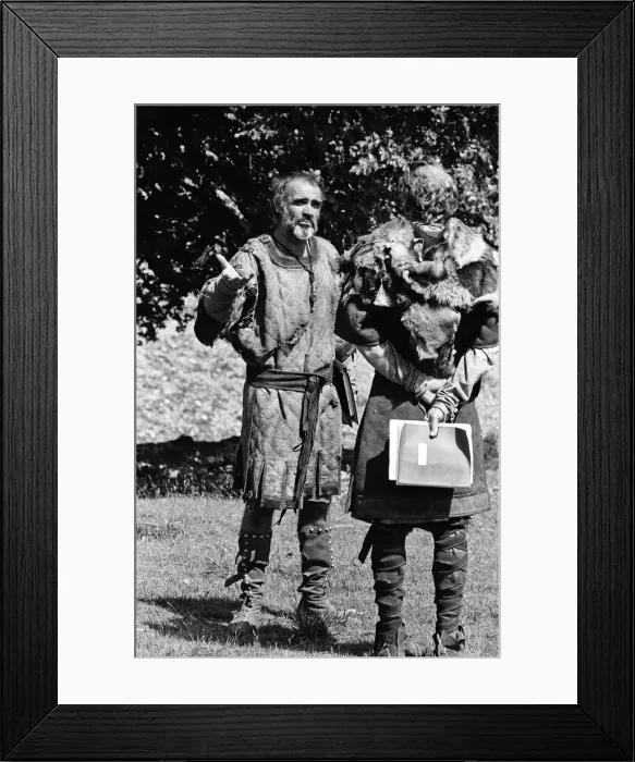 Framed Print : Actor Sean Connery on the set of Robin and Marian'in Spain. 8th July 1975 Framed Print : Actor Sean Connery on the set of Robin and Marian'in Spain. 8th July 1975