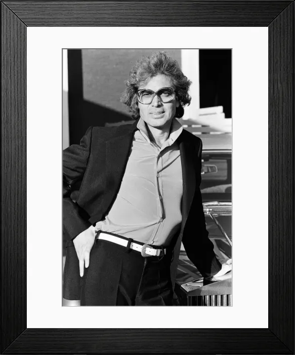 Framed Print : Pop singer Englebert Humperdinck. 27th November 1980
