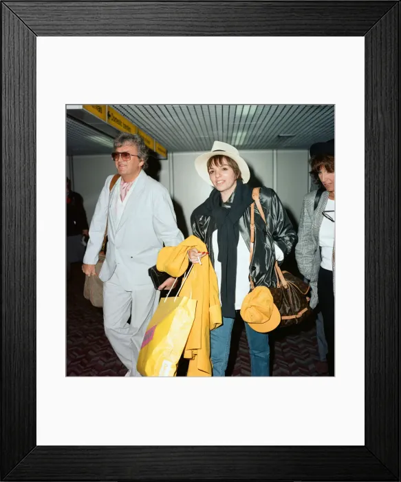 Framed Print : Liza Minnelli at LAP. 31st May 1988 Framed Print : Liza Minnelli at LAP. 31st May 1988