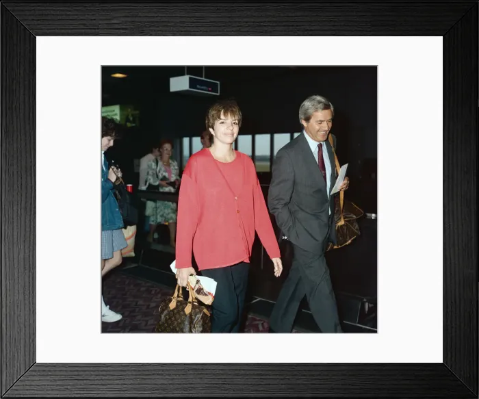 Framed Print : Liza Minnelli at LAP. 11th August 1989 Framed Print : Liza Minnelli at LAP. 11th August 1989