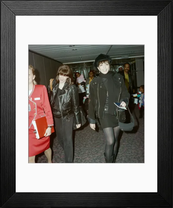 Framed Print : Liza Minnelli at LAP. 19th April 1992 Framed Print : Liza Minnelli at LAP. 19th April 1992