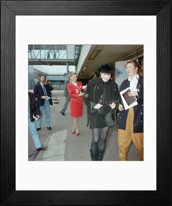 Framed Print : Liza Minnelli at LAP. 19th April 1992