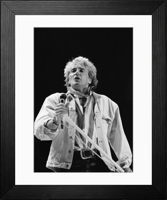 Framed Print : Rod Stewart in concert at the NEC Arena, Birmingham, West Midlands