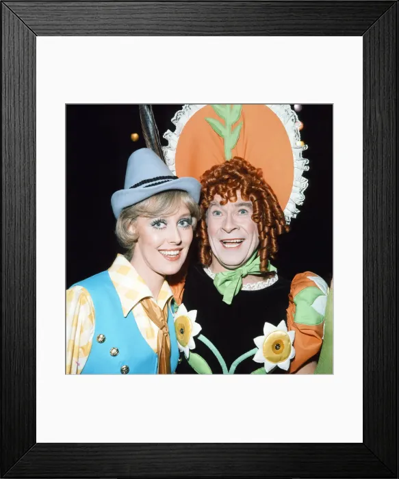 Framed Print : Actor Stanley Baxter as the Pantomime Dame. December 1975 Framed Print : Actor Stanley Baxter as the Pantomime Dame. December 1975