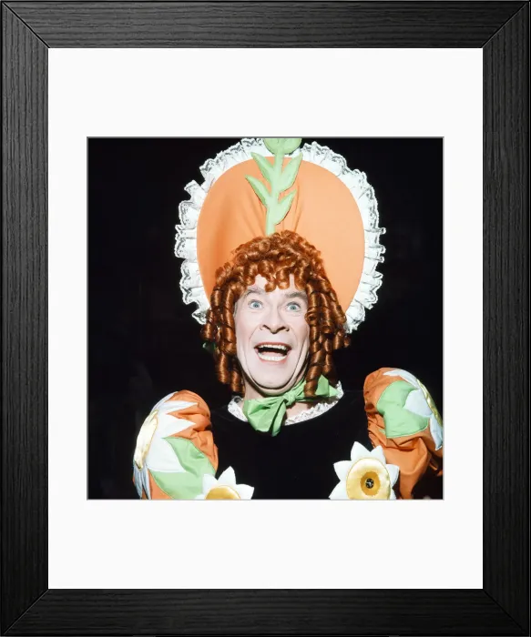 Framed Print : Actor Stanley Baxter as the Pantomime Dame. December 1975 Framed Print : Actor Stanley Baxter as the Pantomime Dame. December 1975