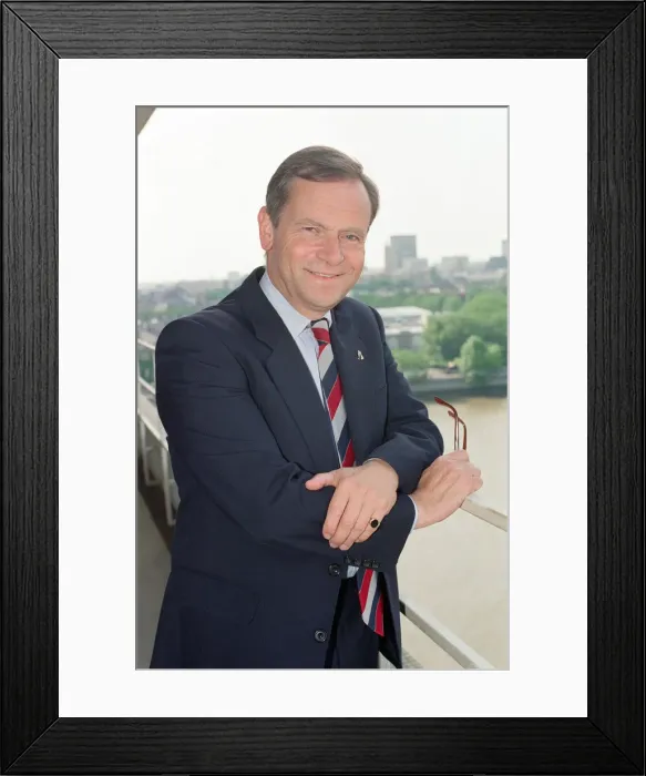 Framed Print : Jeffrey Archer, pictured on a balcony overlooking the River Thames. 12th June 1992 Framed Print : Jeffrey Archer, pictured on a balcony overlooking the River Thames. 12th June 1992