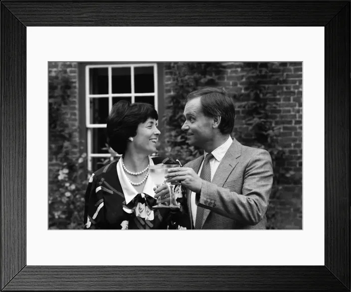 Framed Print : Mary and Jeffrey Archer celebrate the award of a record £500, 000 libel damages