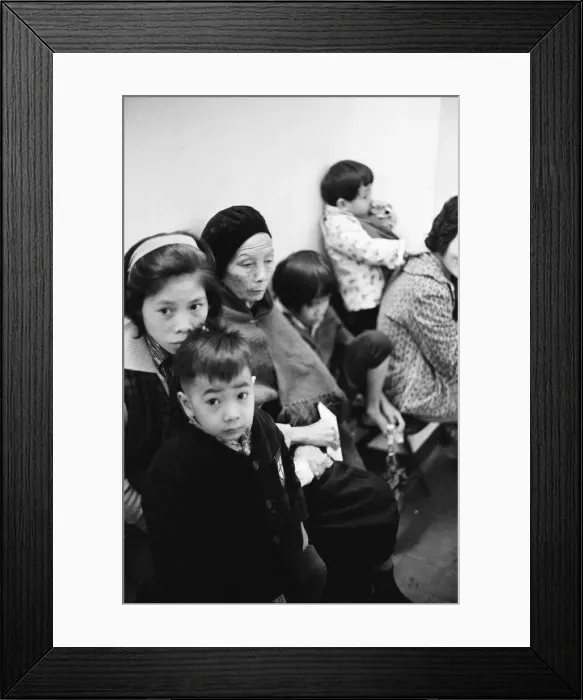 Framed Print : Life in 1960s Colonial Hong Kong, with a rapidly growing population of more than 4 Framed Print : Life in 1960s Colonial Hong Kong, with a rapidly growing population of more than 4