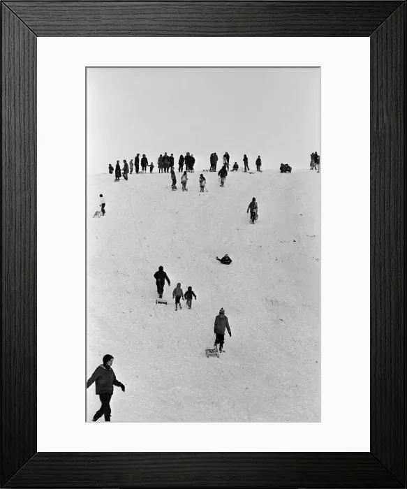 Framed Print : Snowy scenes in Teesside. 1976 Framed Print : Snowy scenes in Teesside. 1976