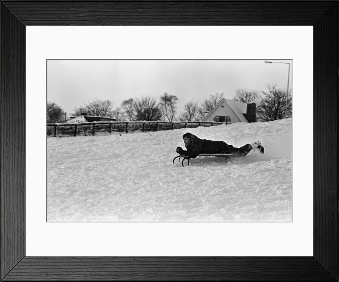 Framed Print : Snowy scenes in Teesside. 1976 Framed Print : Snowy scenes in Teesside. 1976