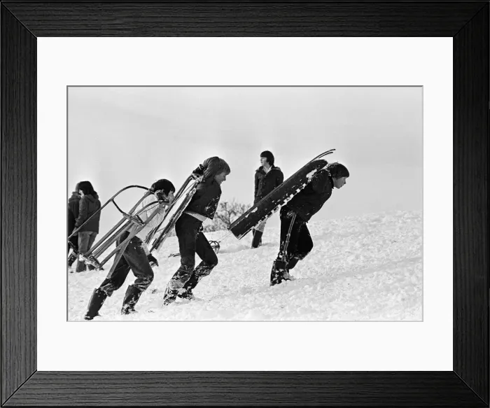 Framed Print : Snowy scenes in Teesside. 1976 Framed Print : Snowy scenes in Teesside. 1976